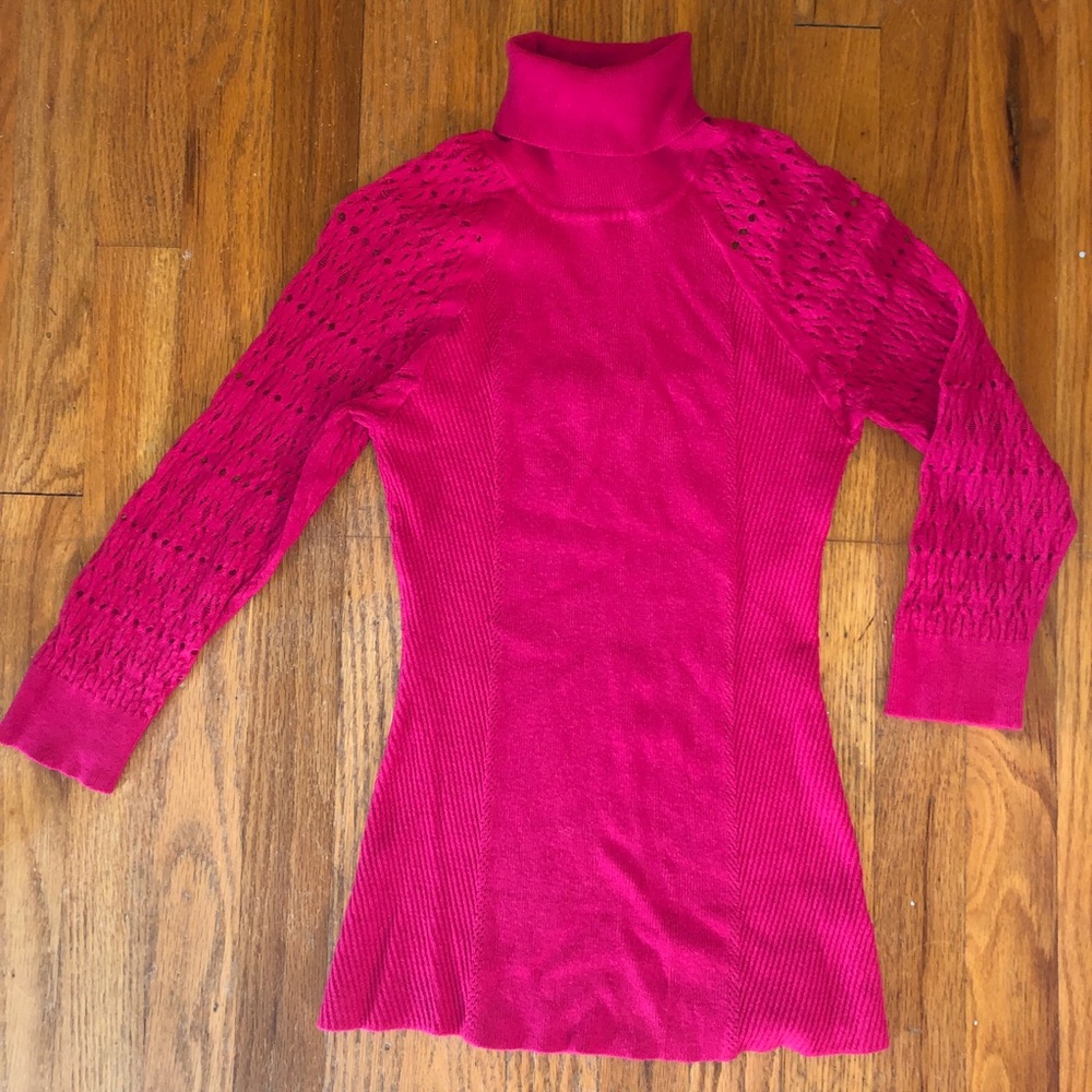 💗❤️ Bebe Open Back Sweater